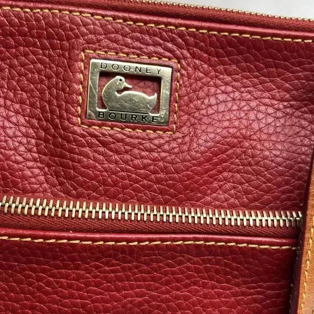 Dooney And‎ Bourke Dillen Letter Carrier Leather Crossbody Purse Burgundy